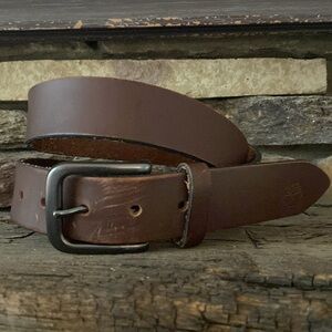 Vintage unisex Timberland distressed brown leather belt made in USA size 36